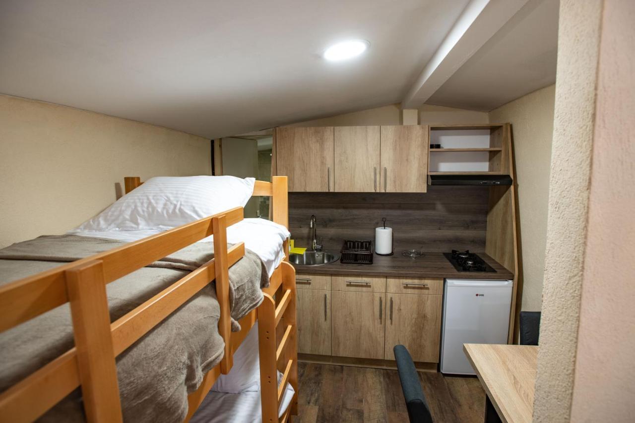 Chambre Quadruple avec Salle de Bains Privative
