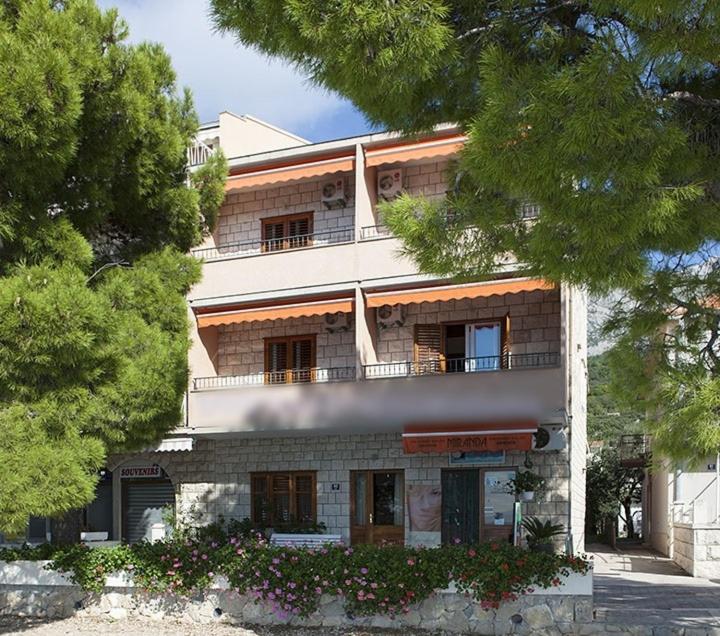 Studio apartment in Tucepi with sea view, balcony, air conditioning, WiFi 3674-4 - B&B