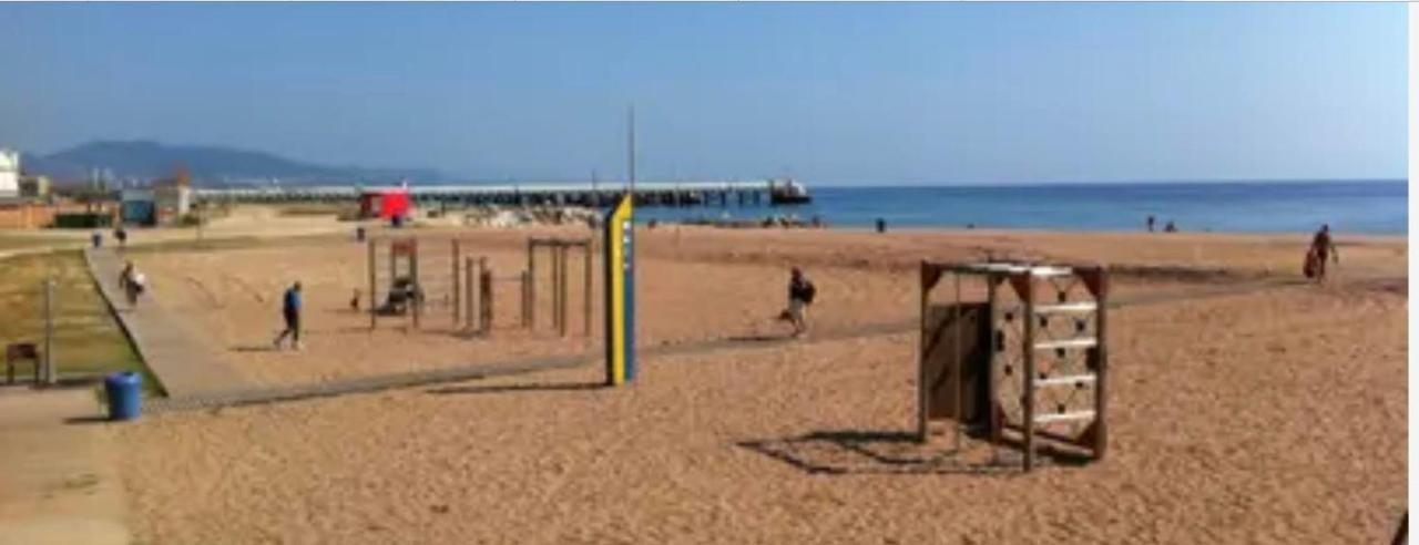 Sant Adria Beach apartment Wi-Fi Parking Free - B&B