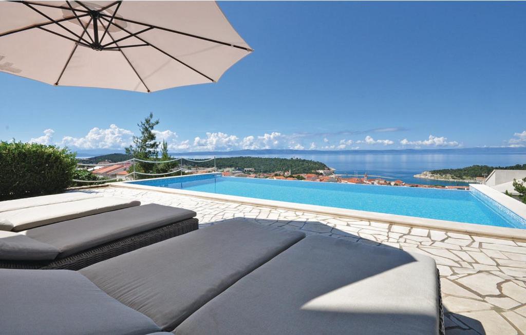Luxury villa with heated pool, jacuzzi and sauna - B&B Makarska