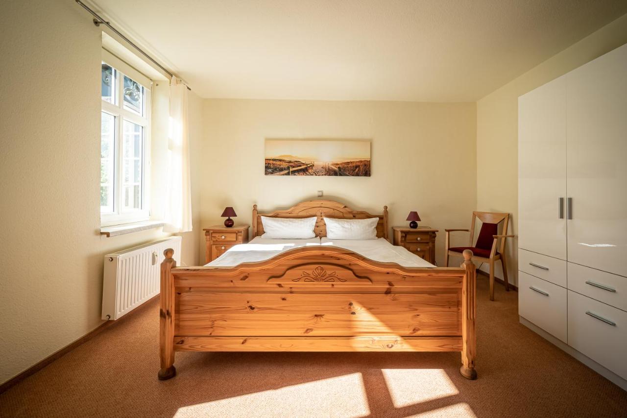 Doppelzimmer mit Zustellbett
