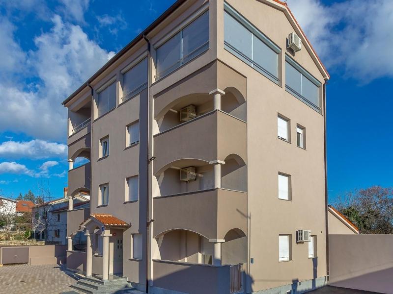 Holiday apartment in Medulin with loggia, air conditioning, WiFi, washing machine 3613-1 - B&B