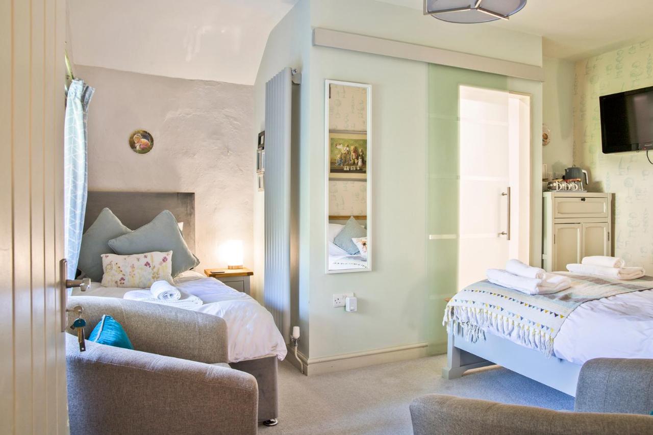 Standard Triple Room - Not Pet Friendly