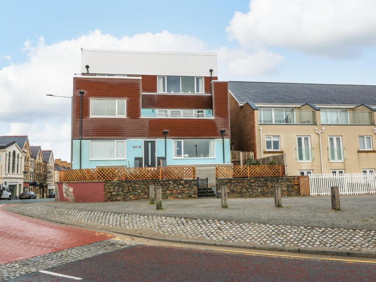 B&B Pwllheli - Beachfront Apartment - Bed and Breakfast Pwllheli