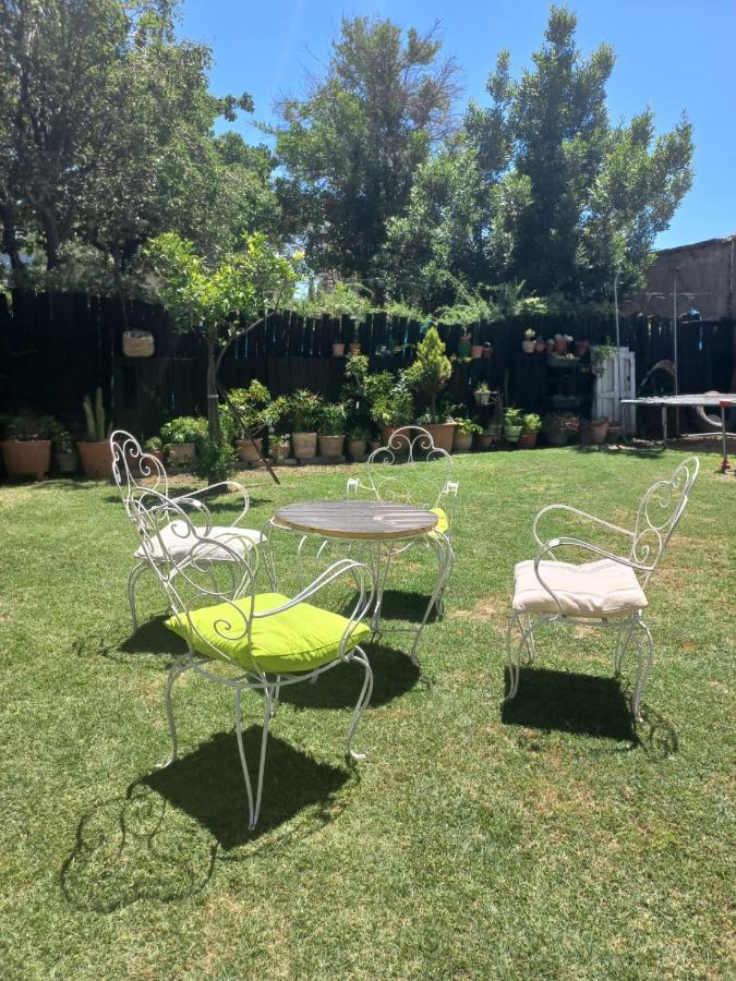 Casa confortable - Parque central - Estacionamiento, patio, 3 baños, 5 habitaciones - - Bed and Breakfast