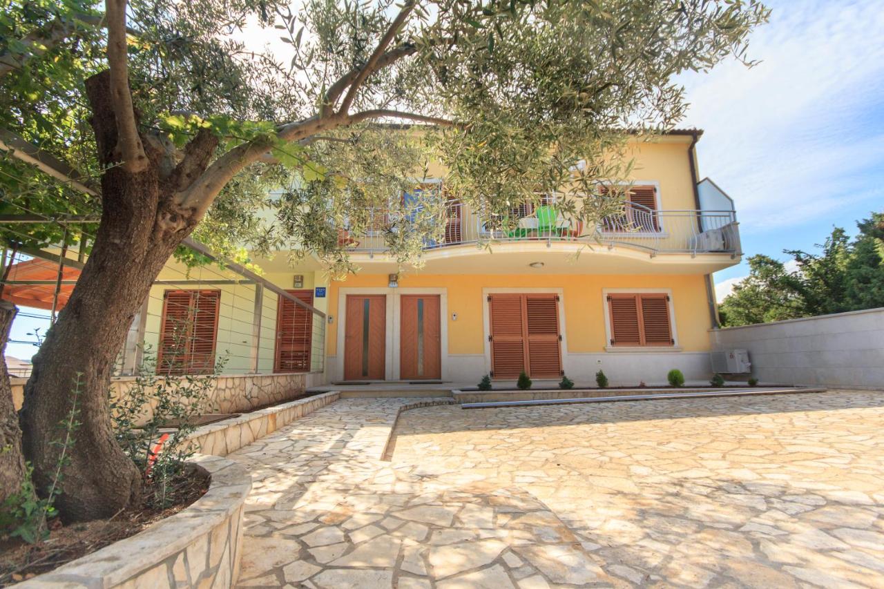 Apartments Veronika - B&B