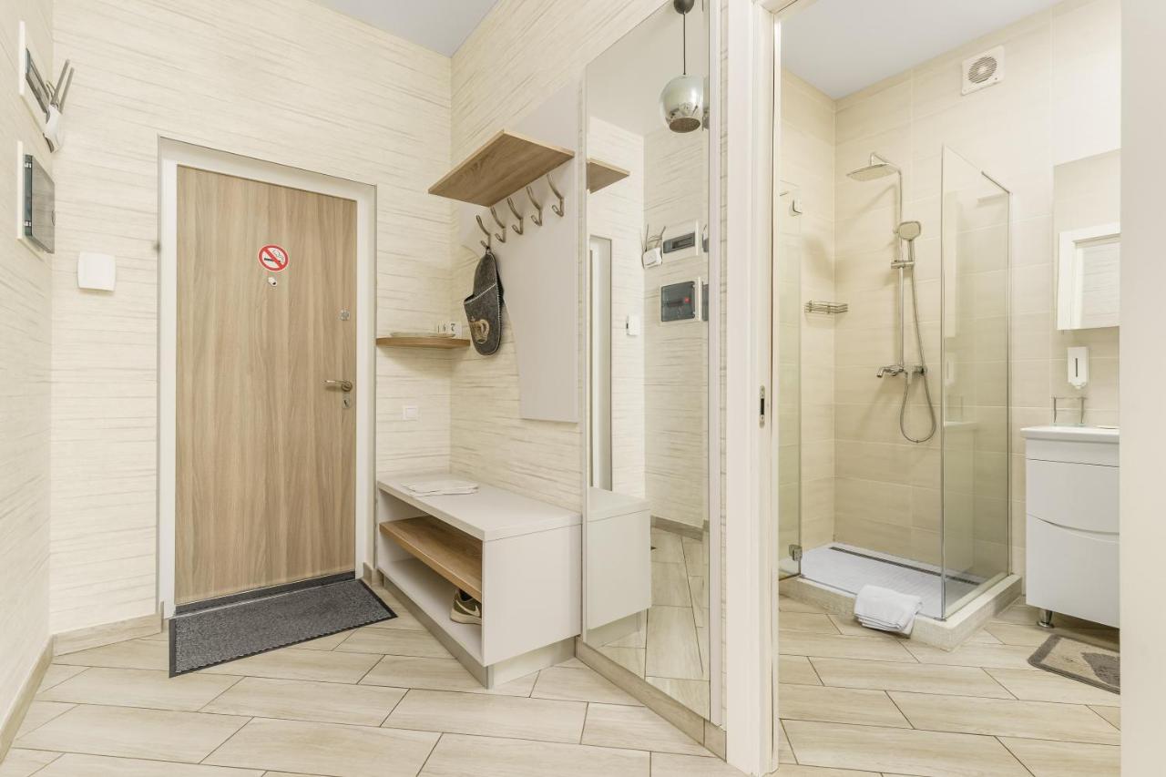 Gagarin Plaza 1-bedroom Apartment - B&B
