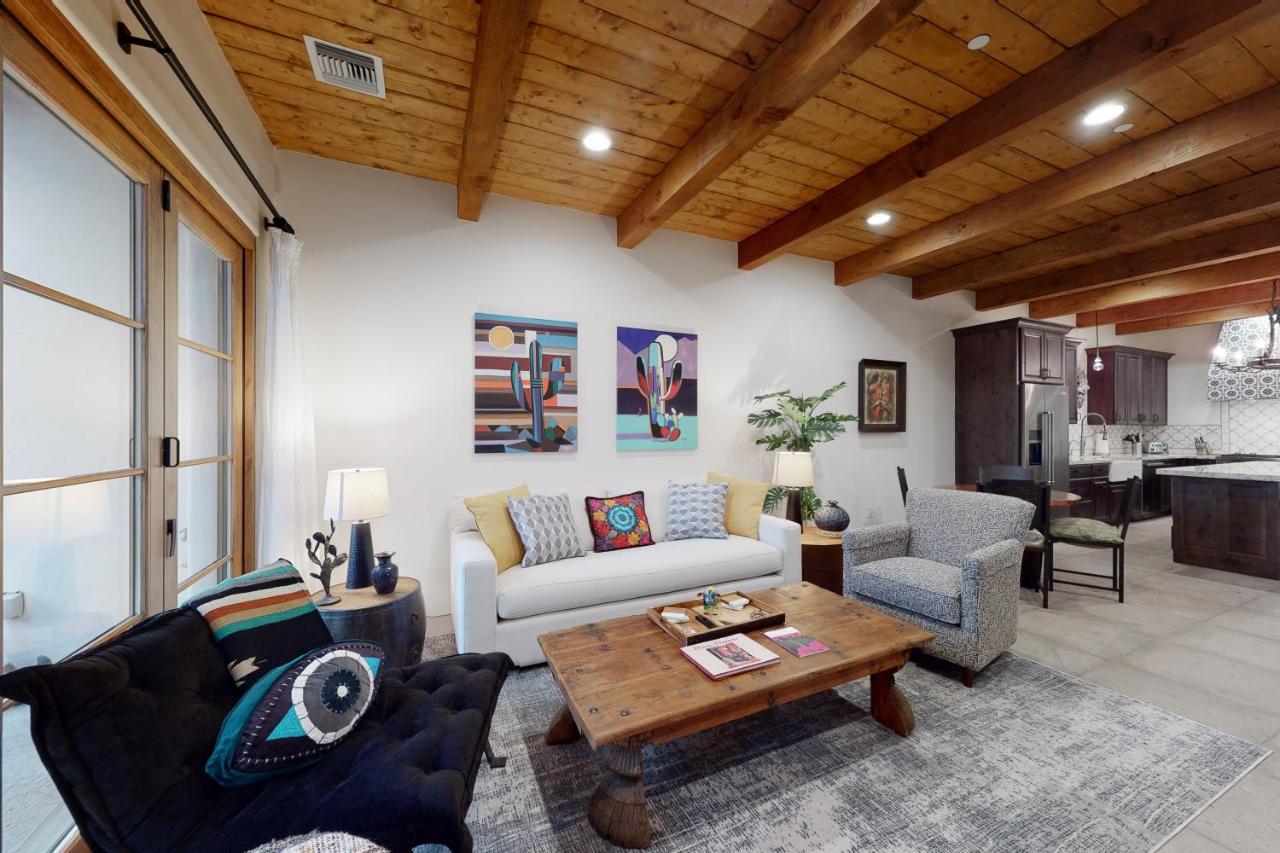 Menlo Magic - B&B