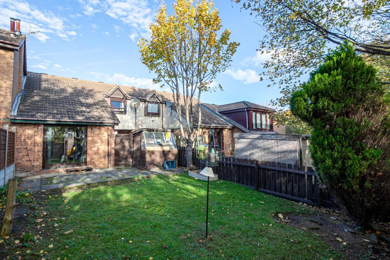 Spacious House in Sheffield - Great Location! - B&B
