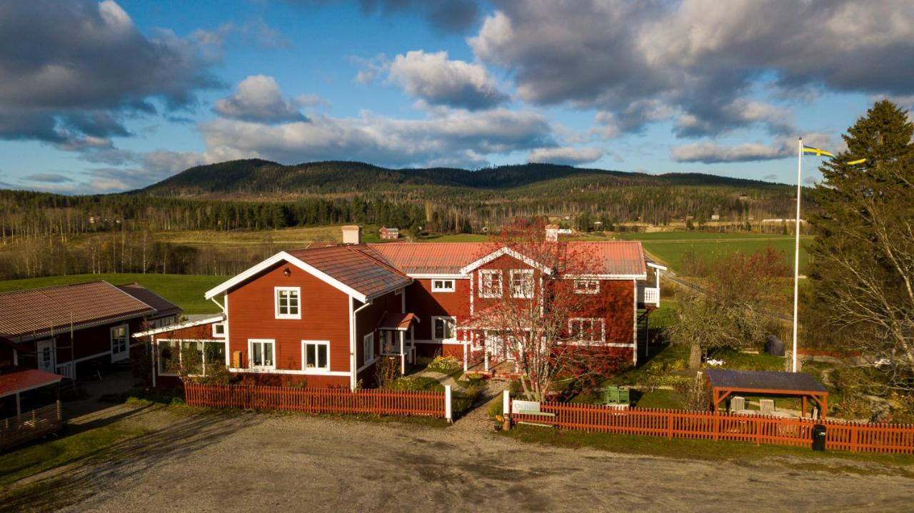 Chinova Mötesgård i Järvsö - Ferienwohnung