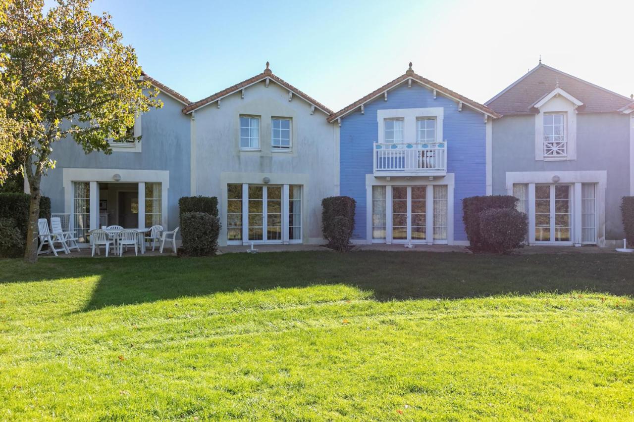 Maison pour 6 - Piscine - Port Bourgenay - Bed and Breakfast