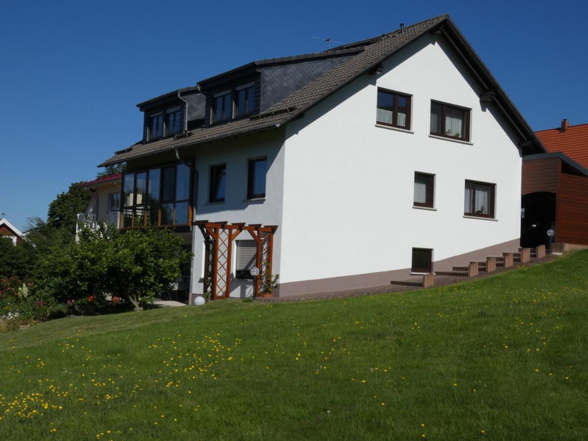 B&B Gersfeld - Ferienwohnung Neumann - Bed and Breakfast Gersfeld