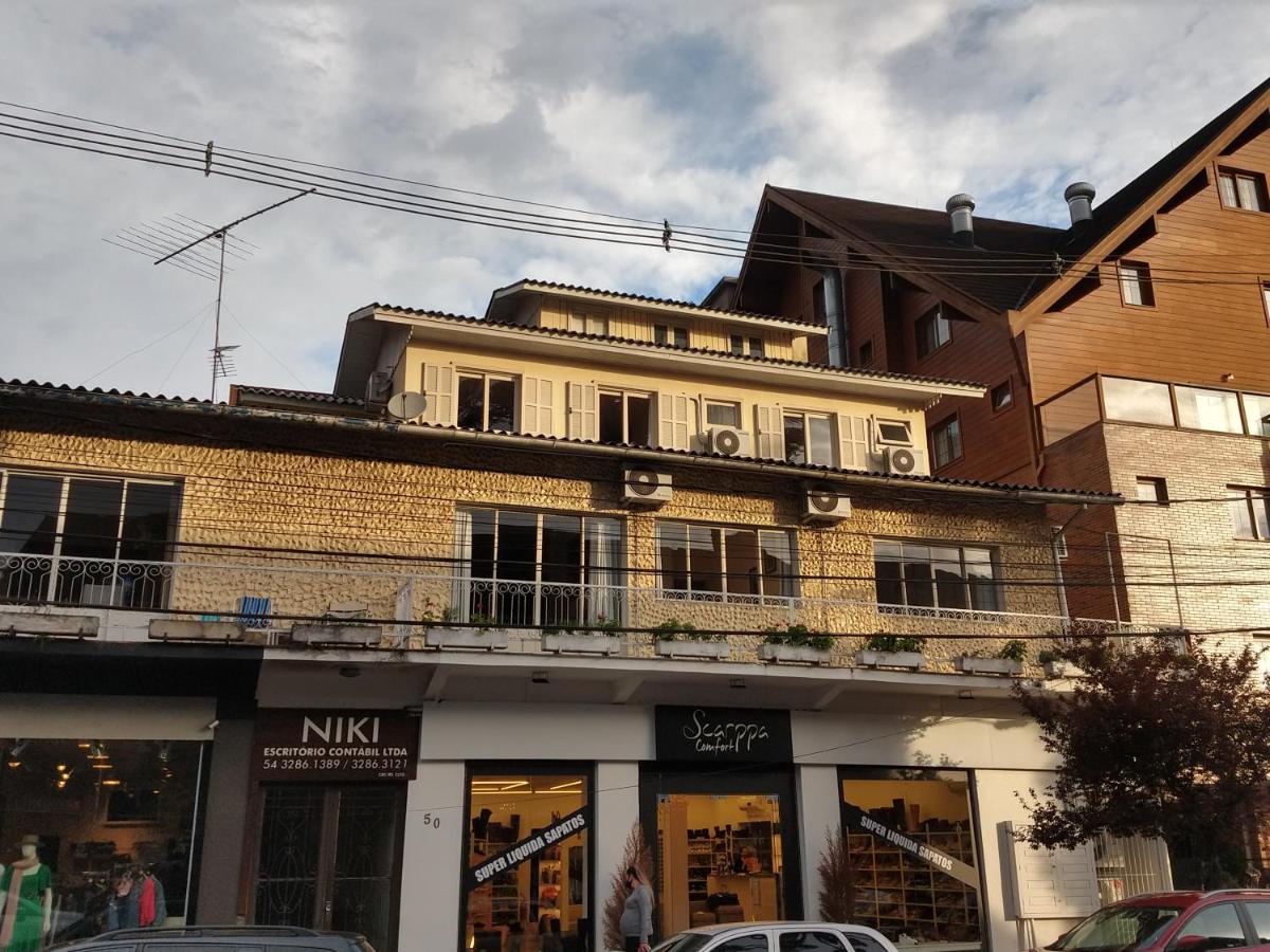 Apartamento Augusto Zatti 2 a 500m da rua Coberta - B&B