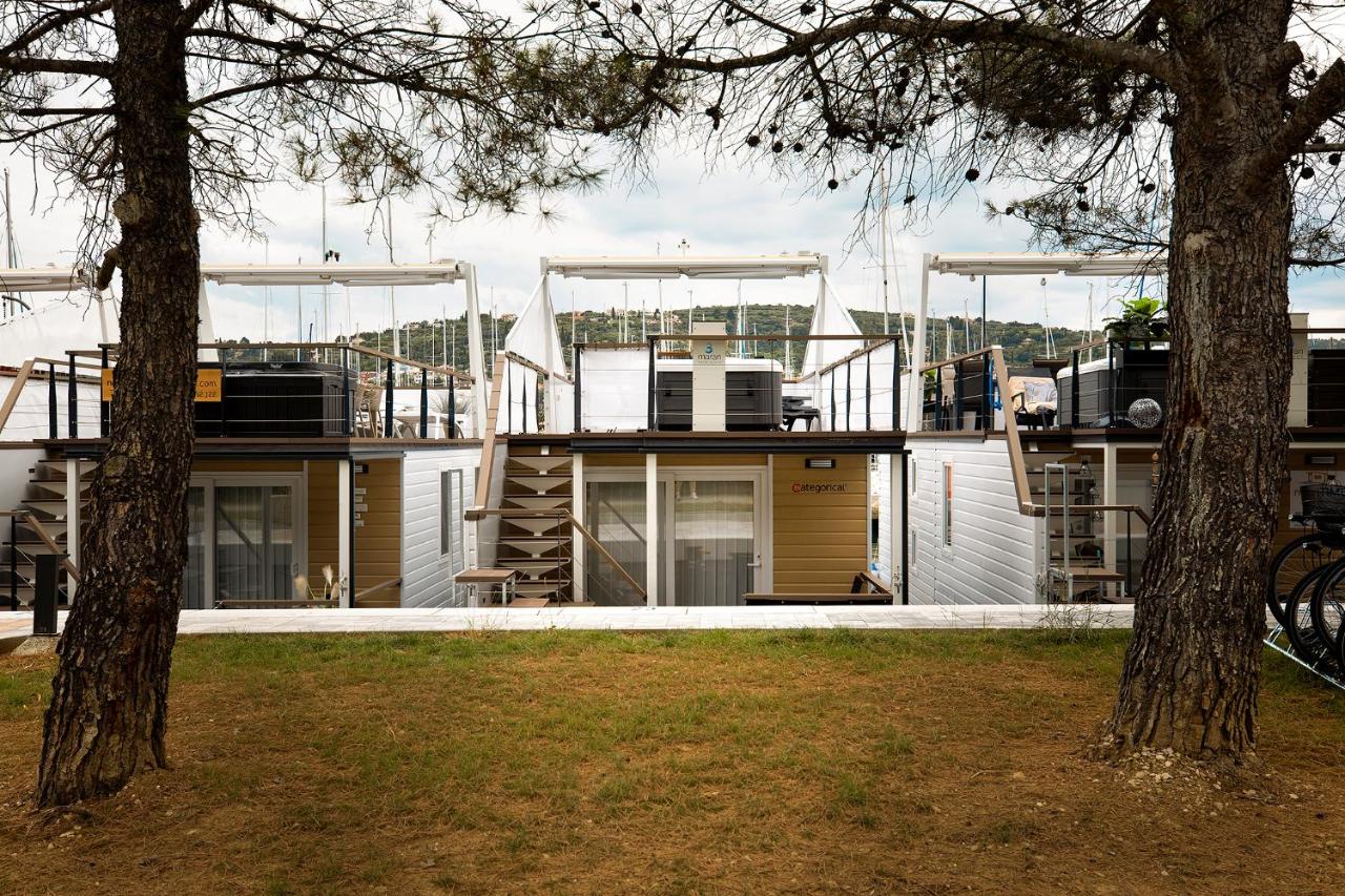 Categorical Floating House - B&B Portorose