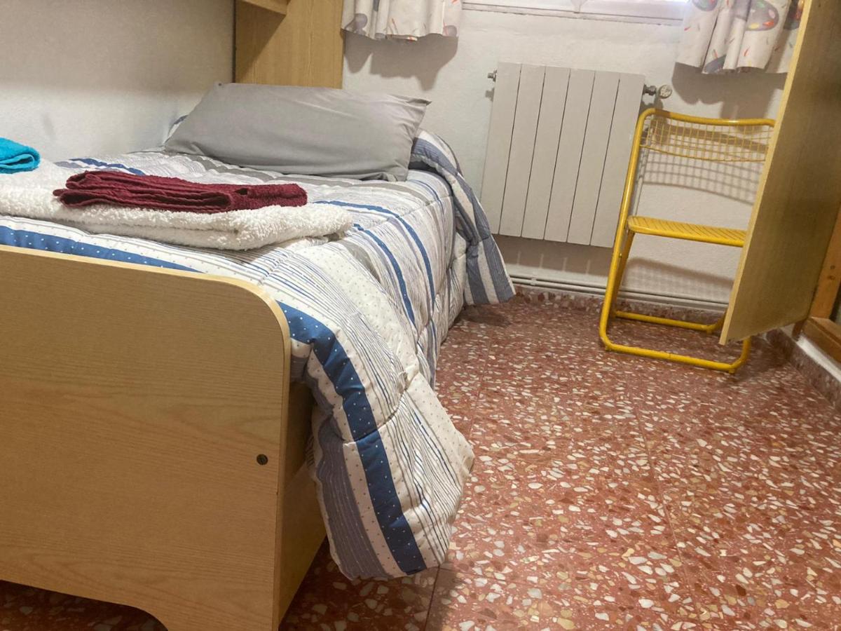 Deluxe Room (1 adult + 1 child)