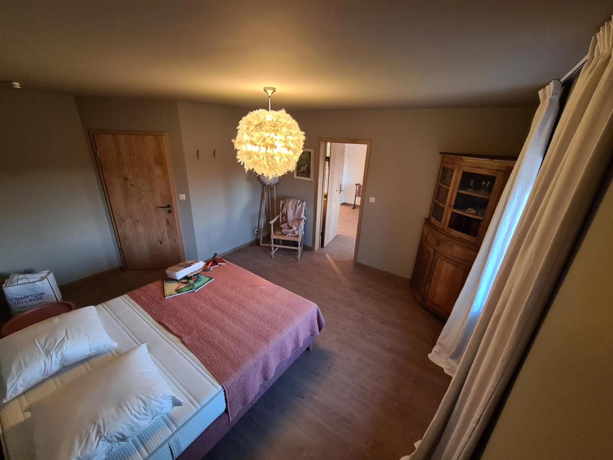 Kamer met Kingsize Bed en Uitzicht op de Tuin