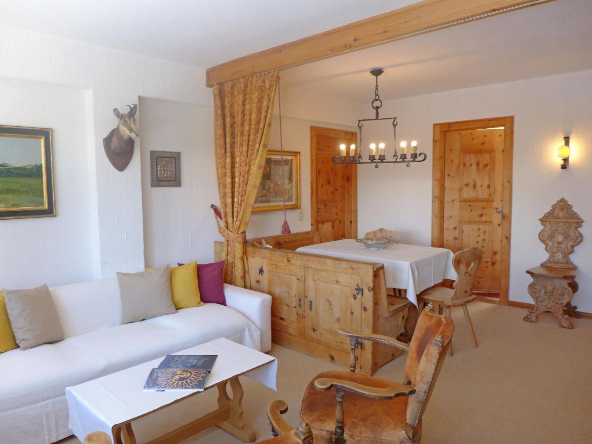 B&B Saint-Moritz - Apartment Chesa Cripels II by Interhome - Bed and Breakfast Saint-Moritz