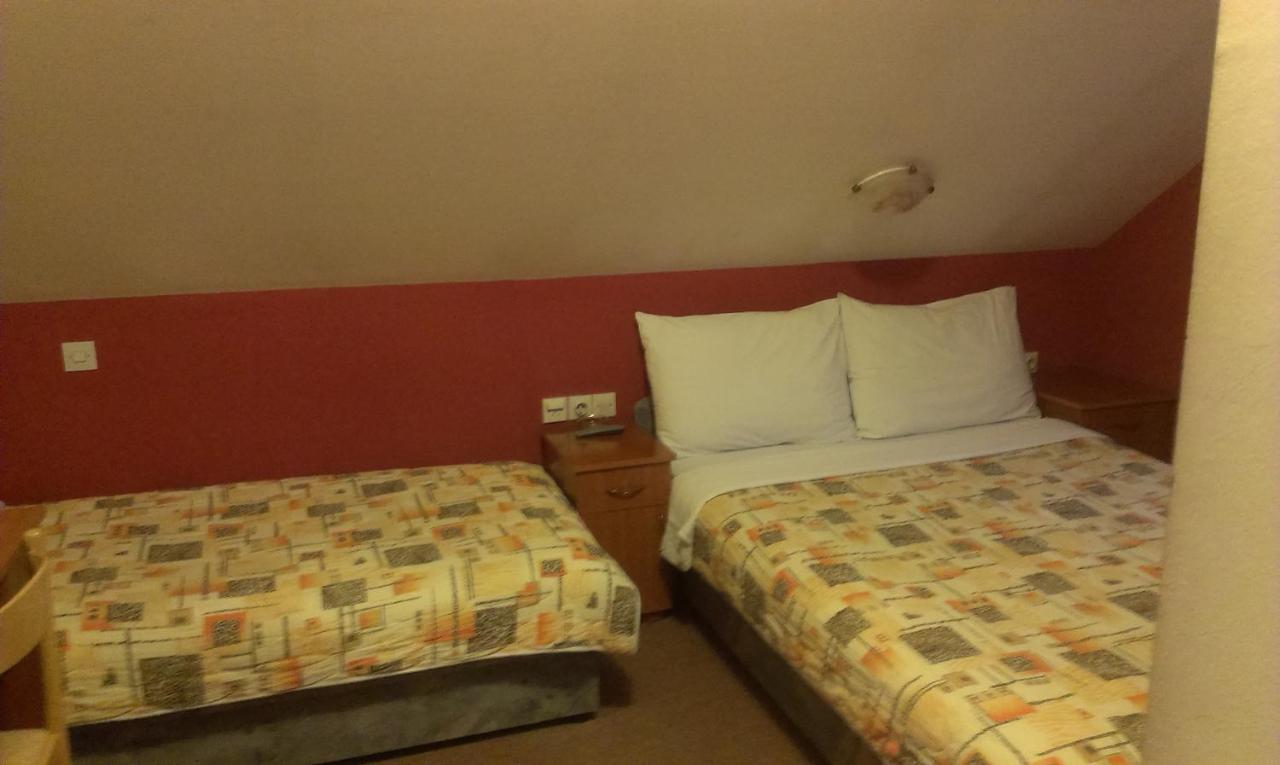 Dreibettzimmer