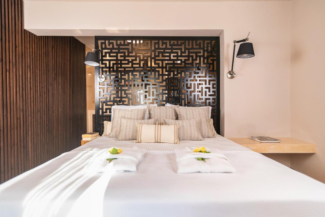 Deluxe Double Room with Balcony and Sea View