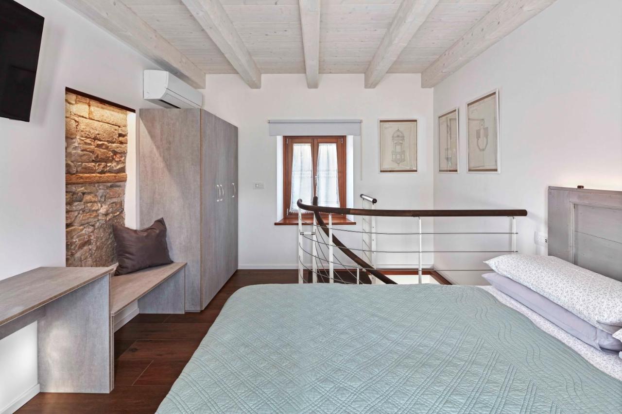 Apartment - Split Level