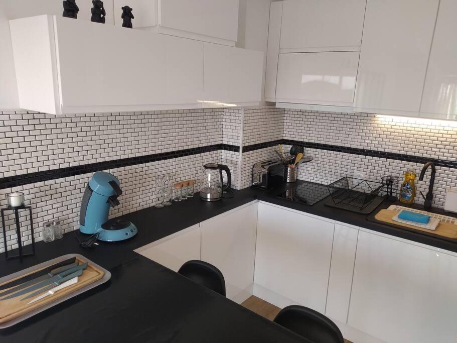 Studio entièrement rénové à deux pas des plages - B&B