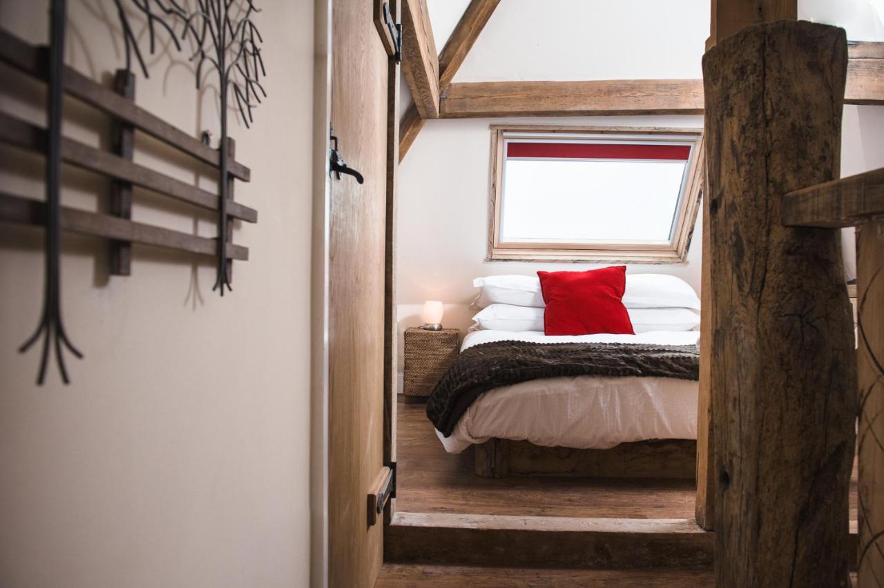Family Suite (2 Adults + 2 Children) - Snug 4