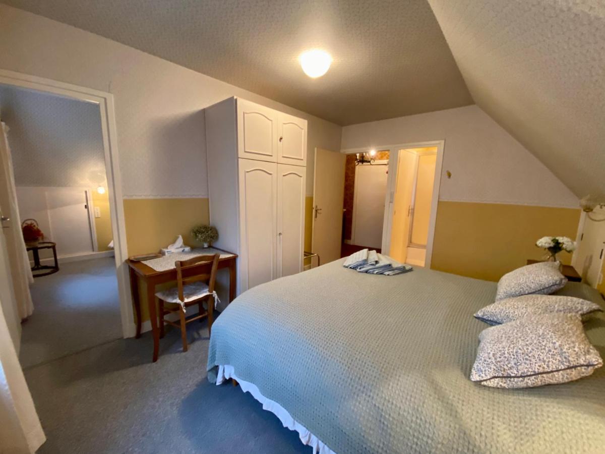 Quadruple Room with Private Bathroom