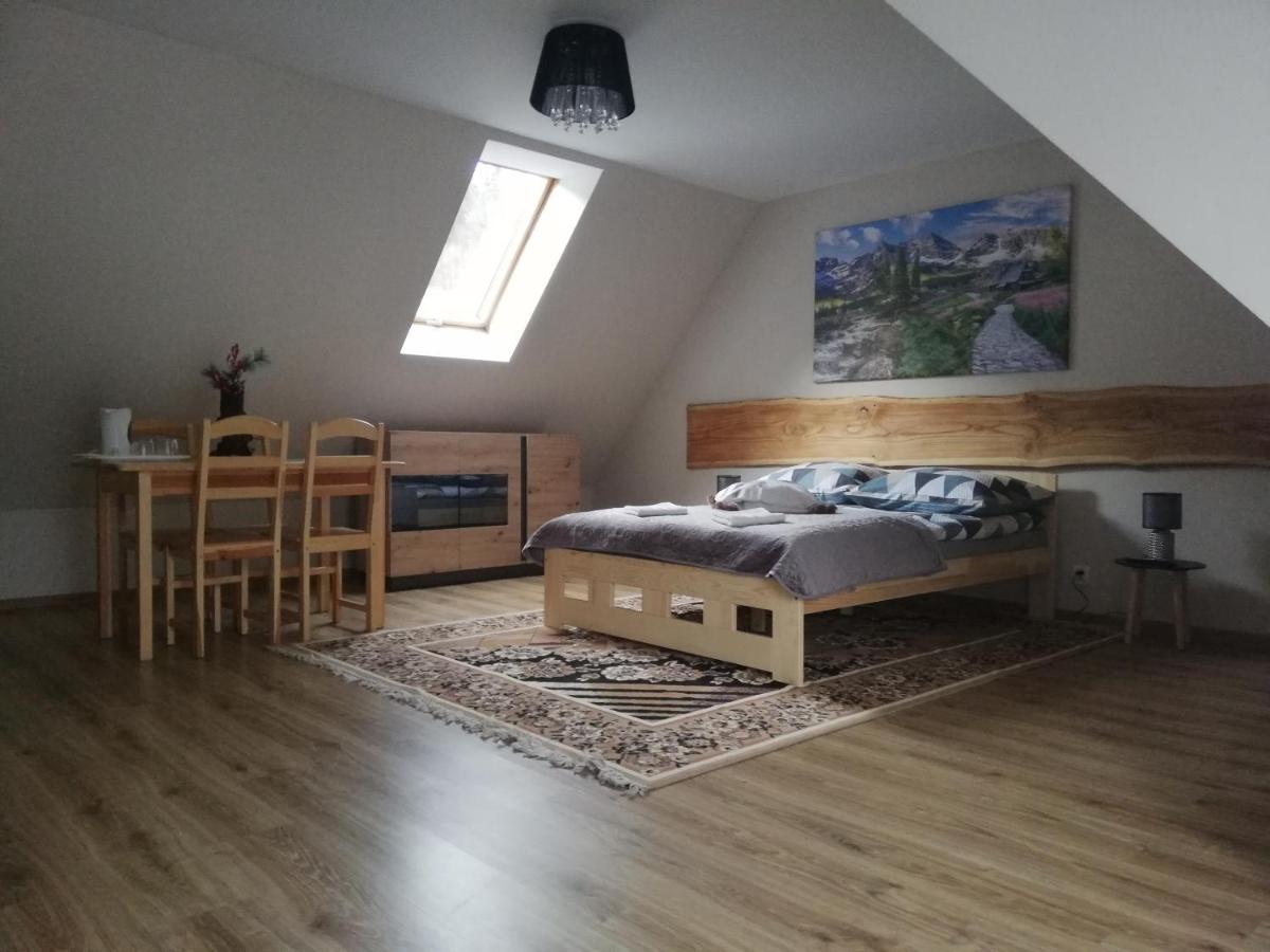 Pokoje "U Ani" - B&B Leśnica