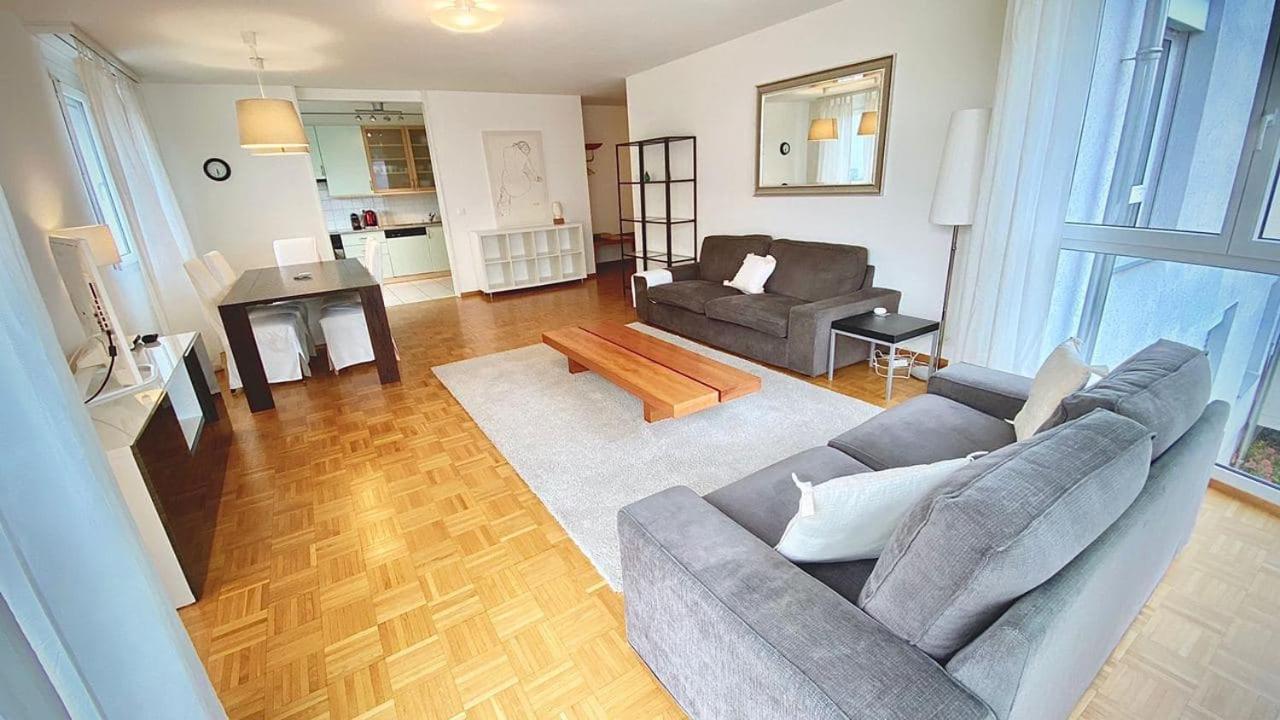 B&B Lausana - Close to the lake and very spacious 3 bedroom - Bed and Breakfast Lausana