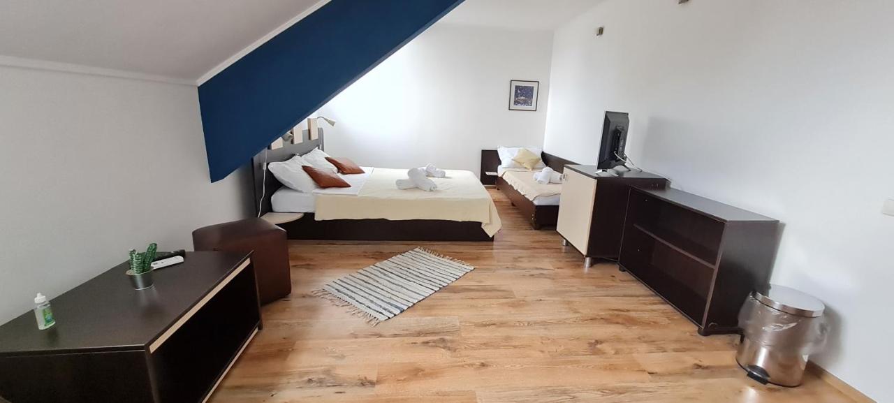 Triple Room with Private Bathroom