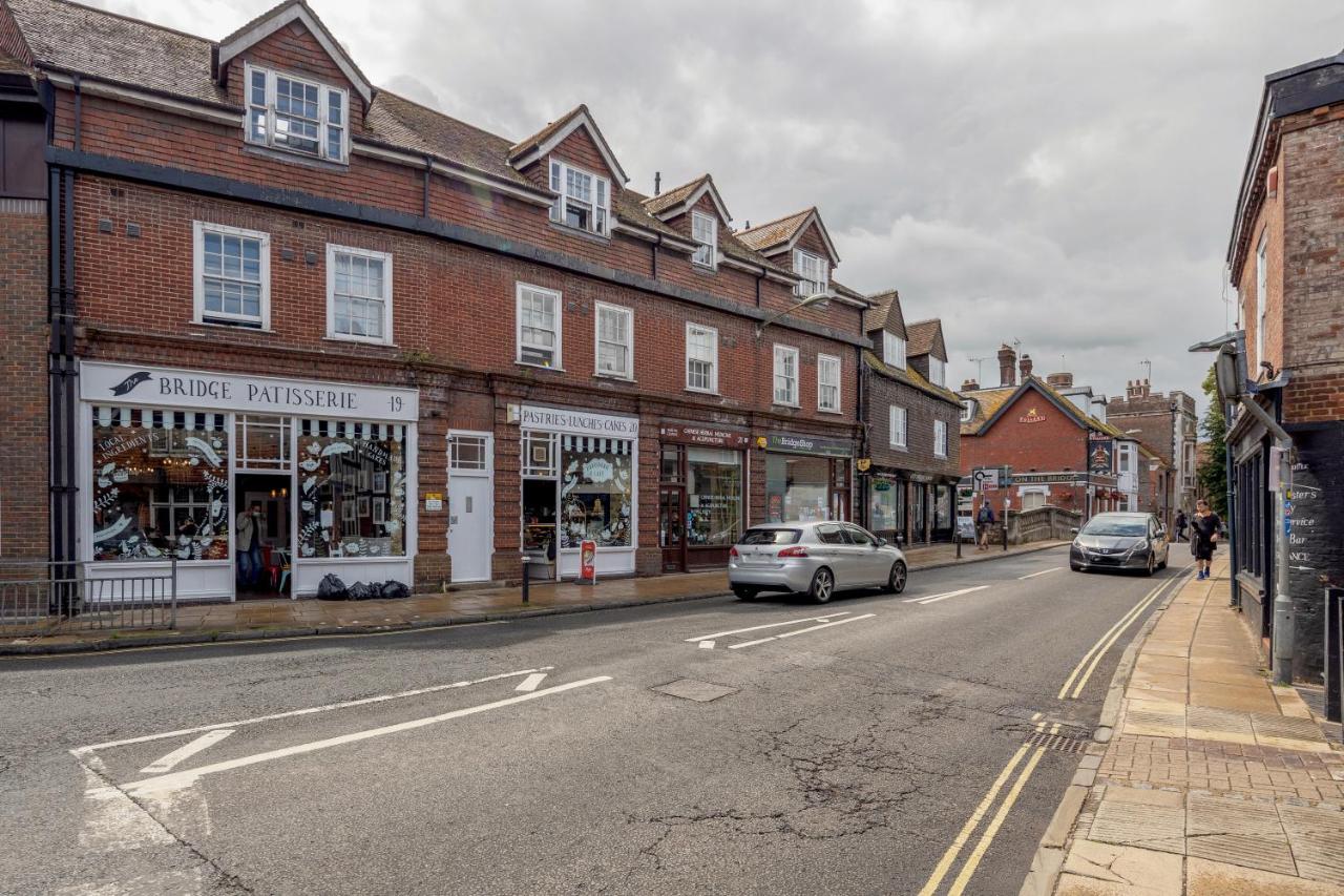 The Gem Of Central Winchester - Sleeps 4 - B&B
