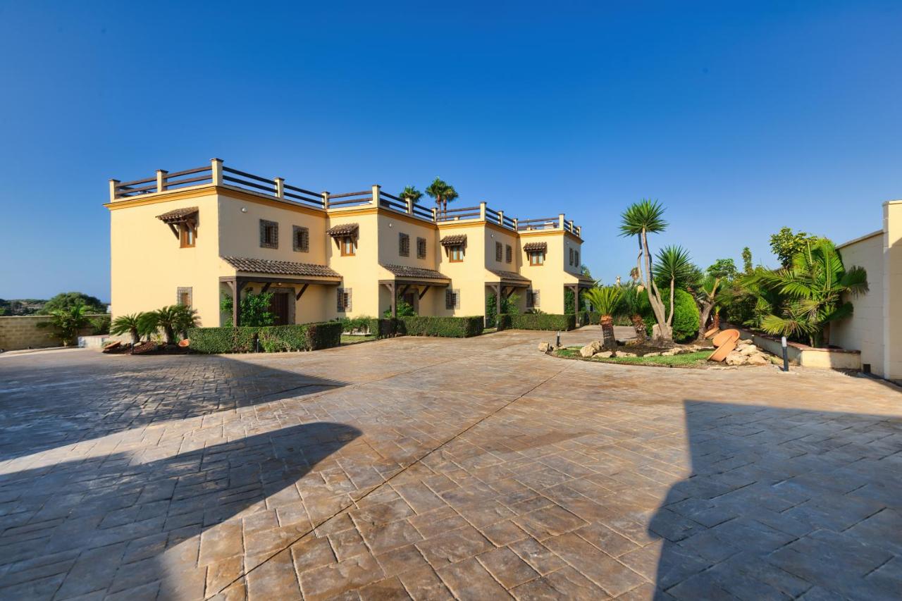Apartamentos Villafaro Conil - B&B