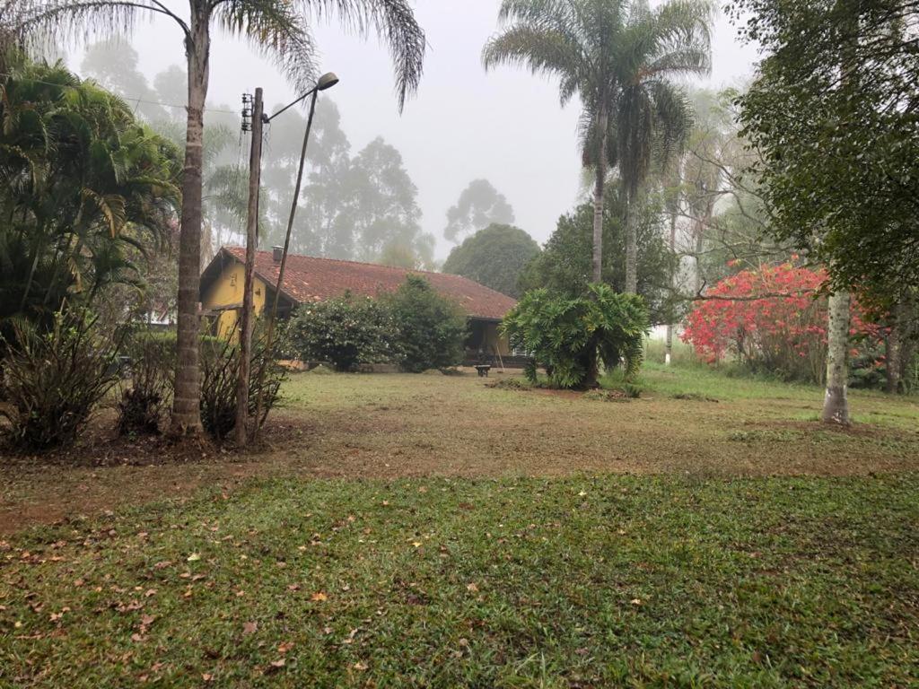 Casa da Fazenda- no bosque com lareira e banheira - B&B Jarinu