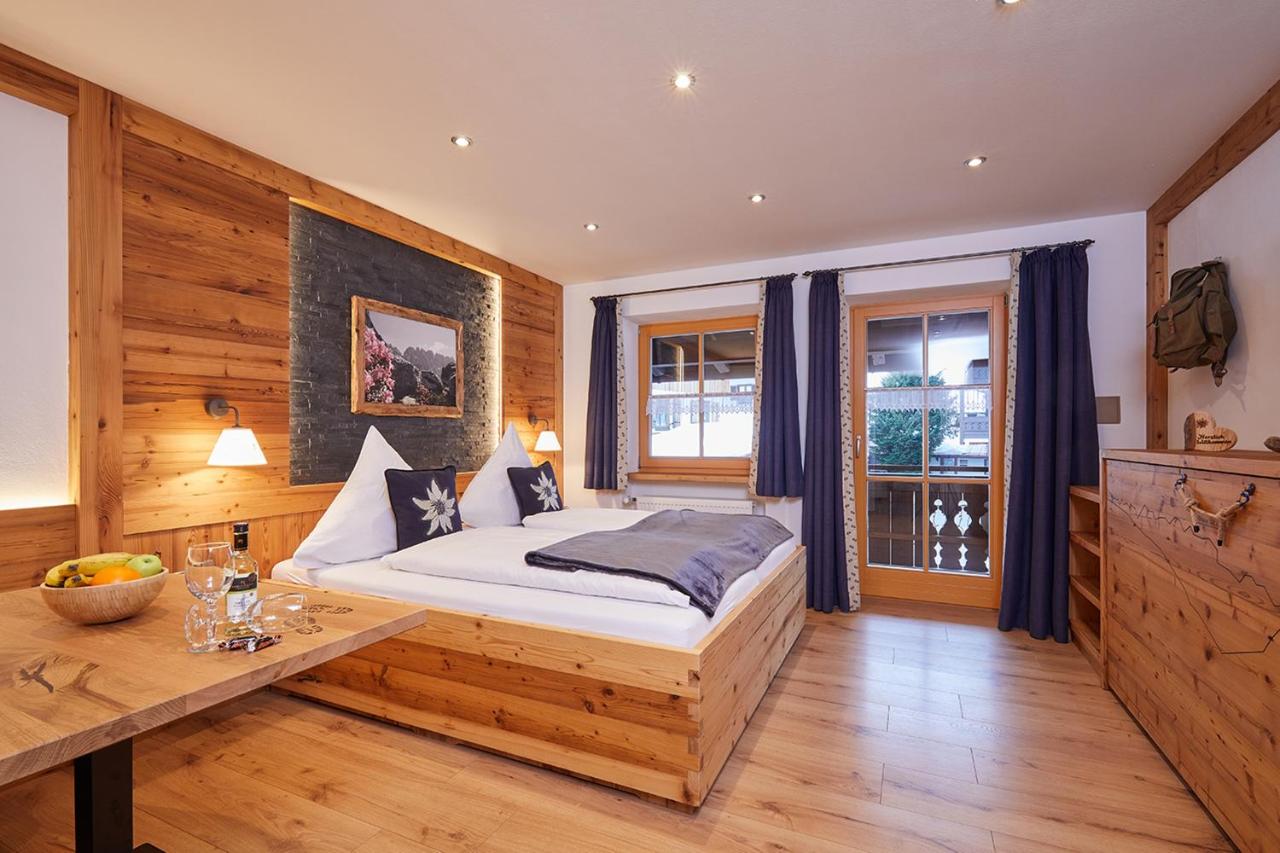 Apartment mit Balkon