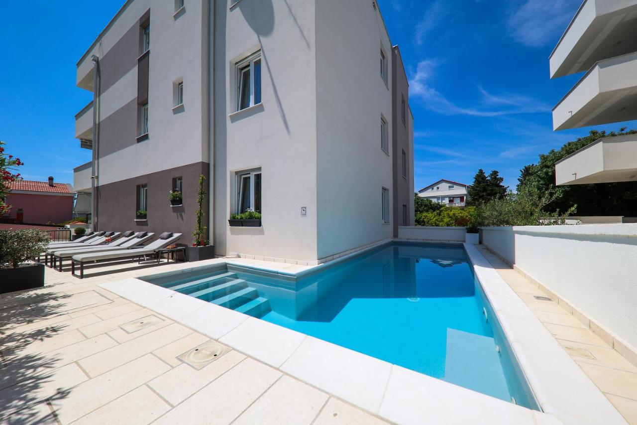 JOY 2 apartment - B&B Novalja