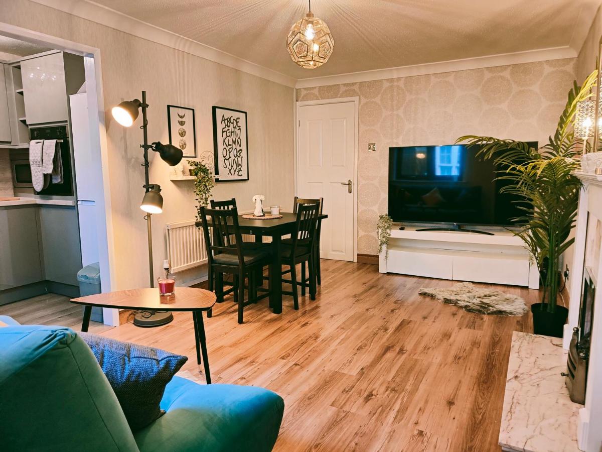 B&B Hull - City Centre Apartment- Beautiful Old Town- with Parking - Bed and Breakfast Hull