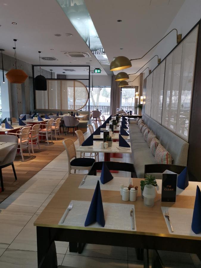 317 w ROYAL TULI SAND prywatny APARTAMENT przy plaży z aneksem kuchennym - Chambres d'hôtes Kołobrzeg