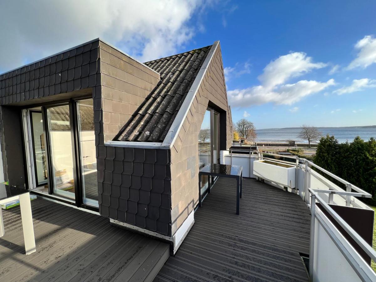 B&B Harrislee - BEACH HOUSE II - Penthousewohnung in Bestlage mit sonniger Dachterrasse und top Meerblick - Bed and Breakfast Harrislee