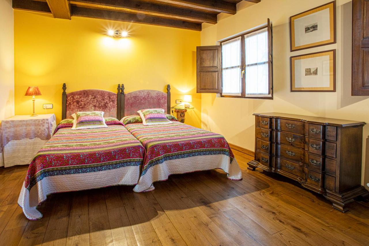 One-Bedroom Apartment with Garden View