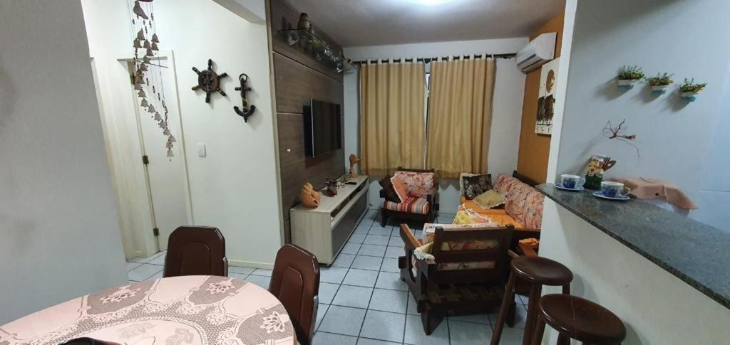Apartamento na praia de Bombas Edifício Umuarama nº 63, bloco B - B&B Bombinhas