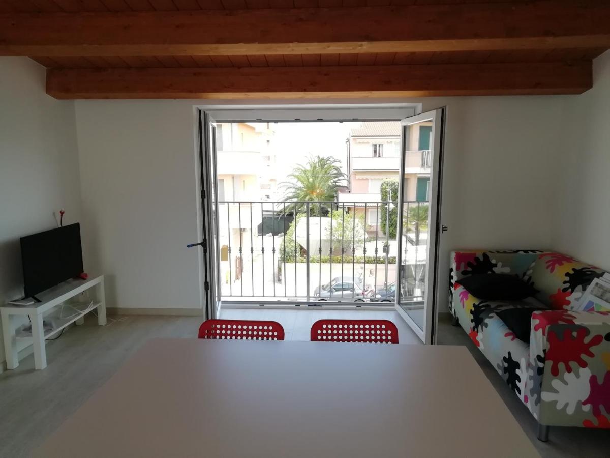 Attico in centro a Marcelli - B&B