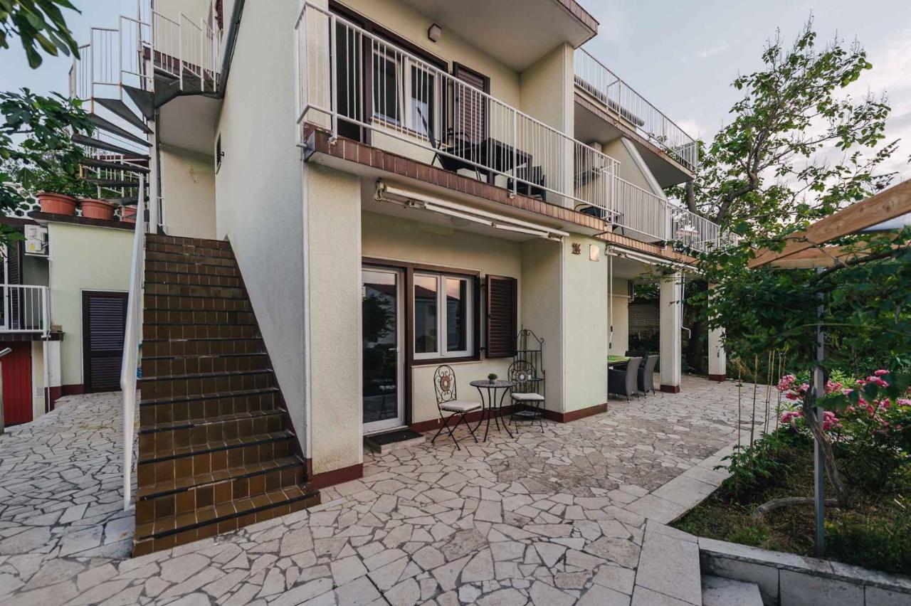 Apartments in Klimno - Insel Krk 42235 - B&B Klimno