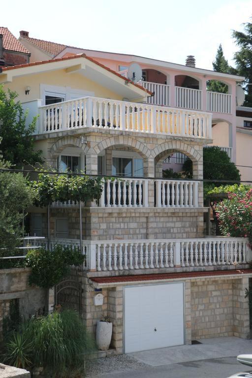 Villa Ana - Bed and Breakfast