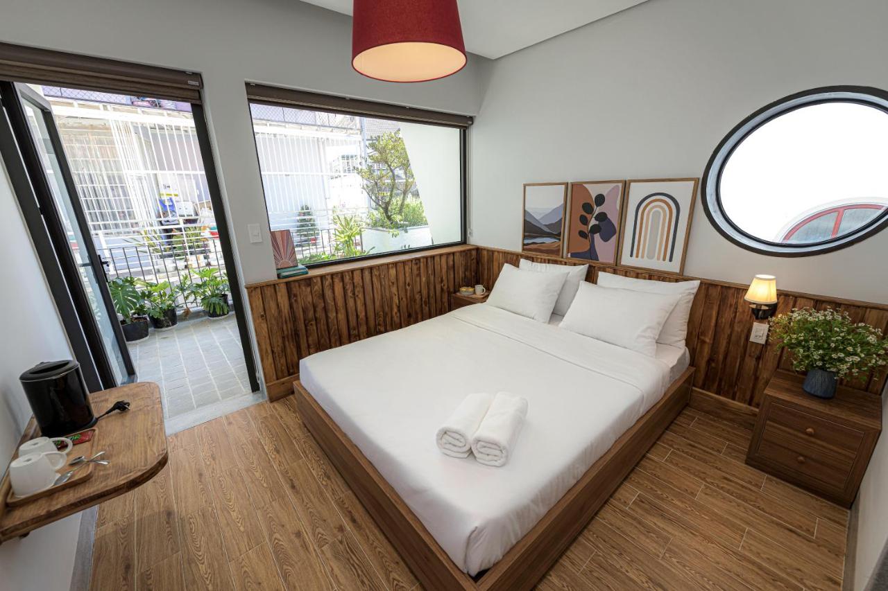 Chambre Lit Queen-Size avec Balcon