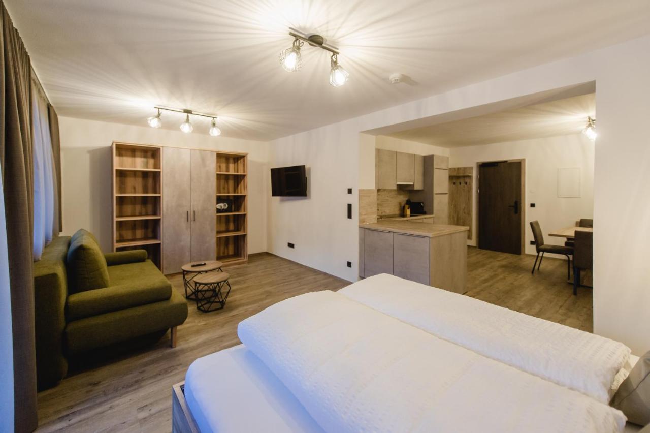 Crystal Lake - Bed and Breakfast Sölden