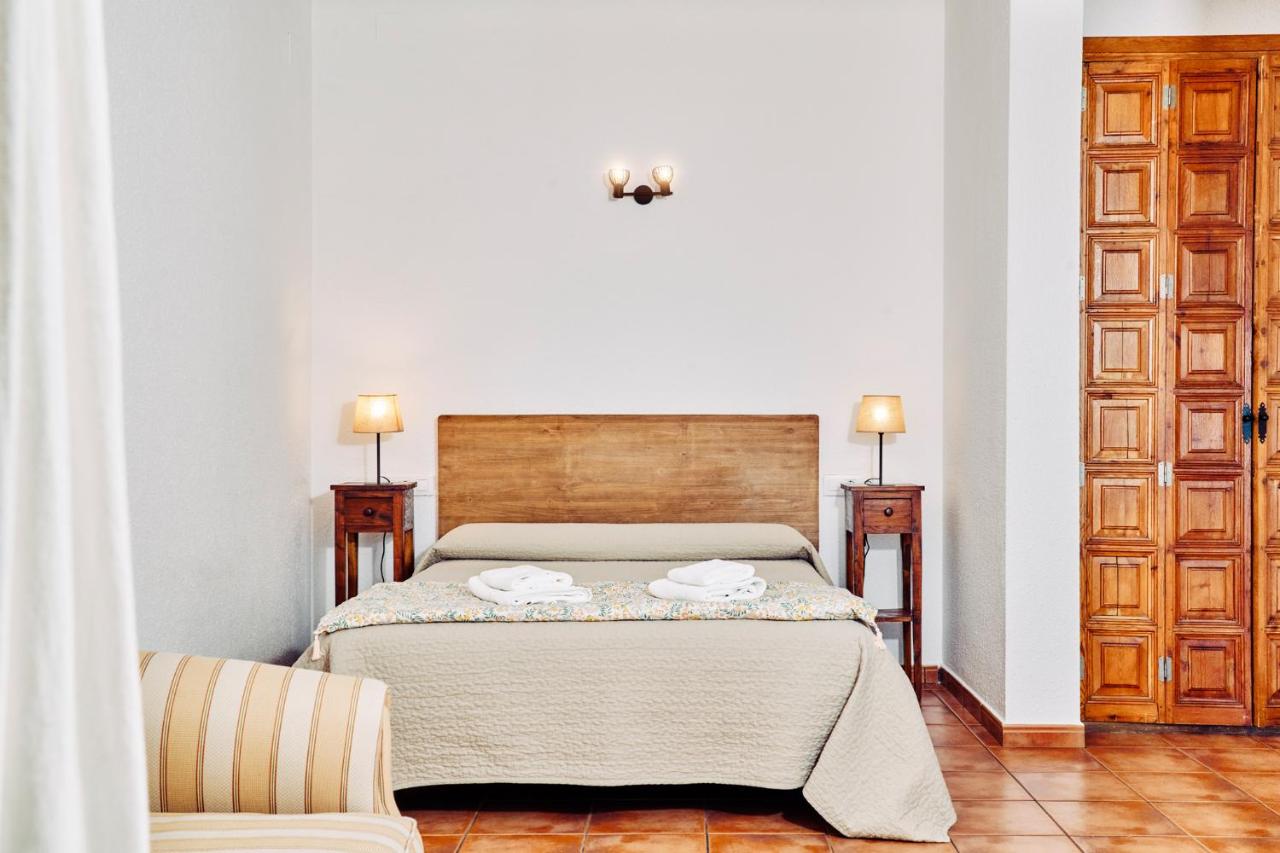 Superior One-Bedroom Apartment