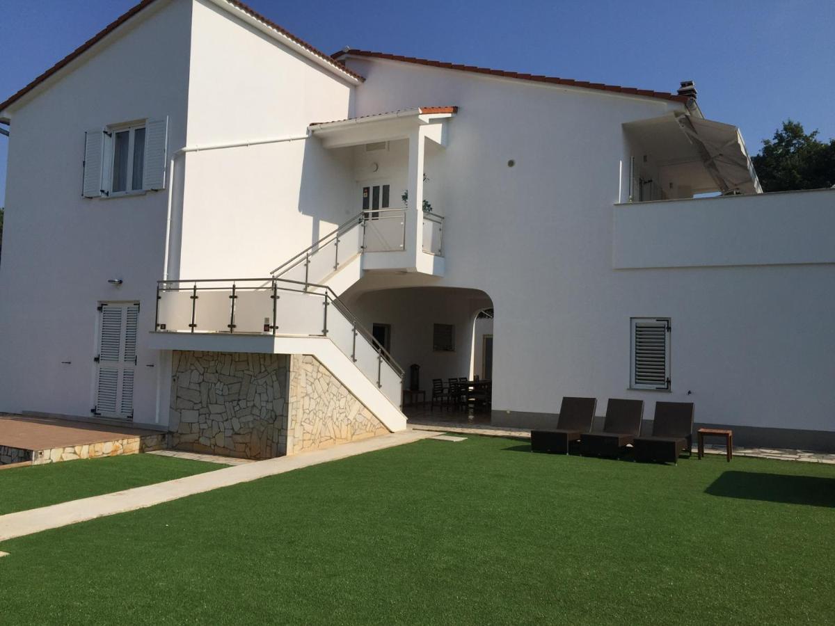 Soline Ada - B&B Pjescana uvala