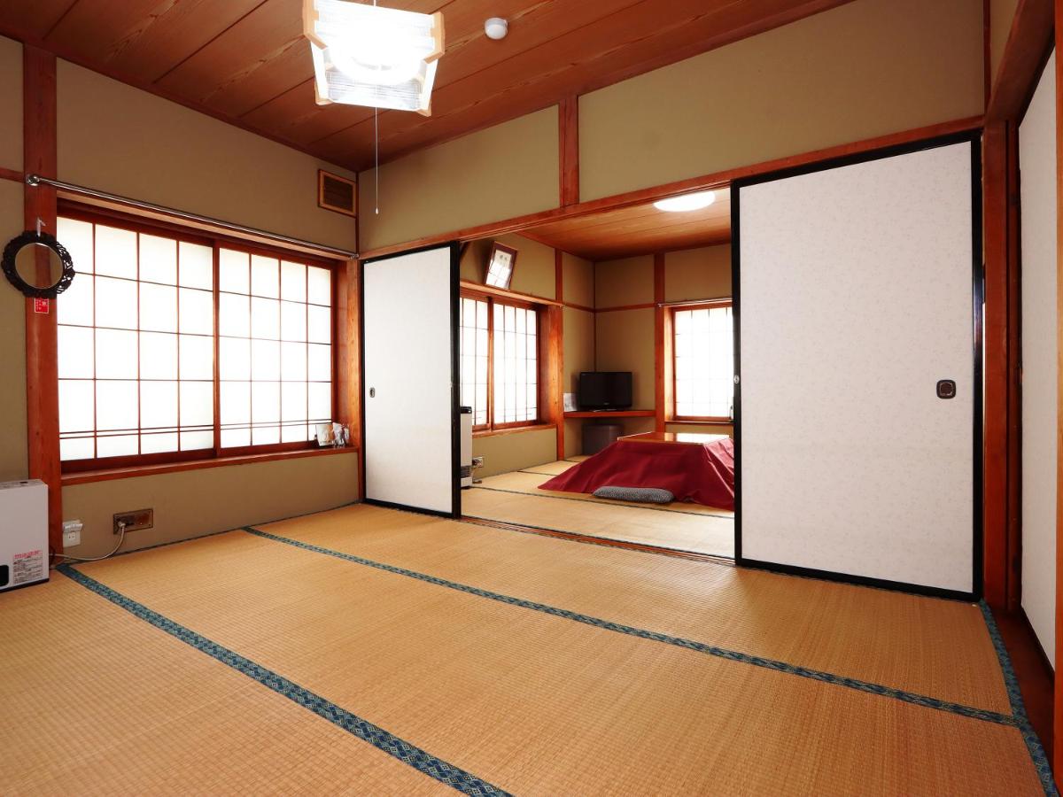 Japanese Style Economy Family Room with Shared Bathroom