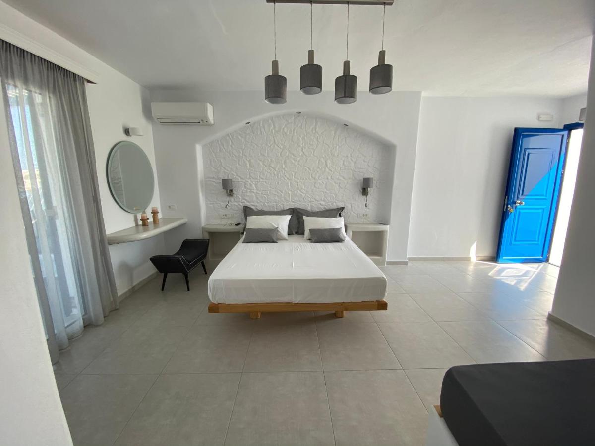 Deluxe Triple Room with Sea View