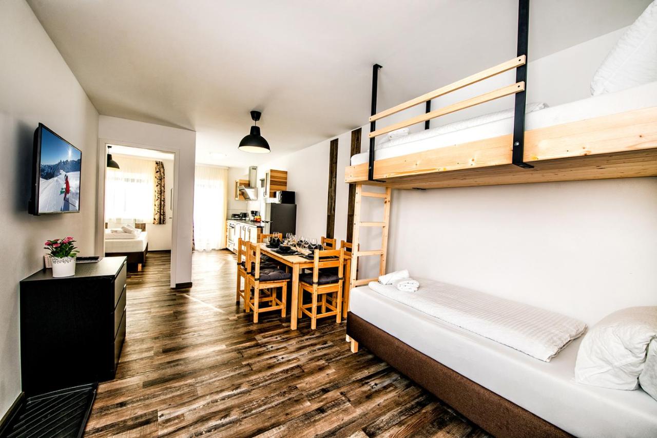 Apartamento con vistas al jardín